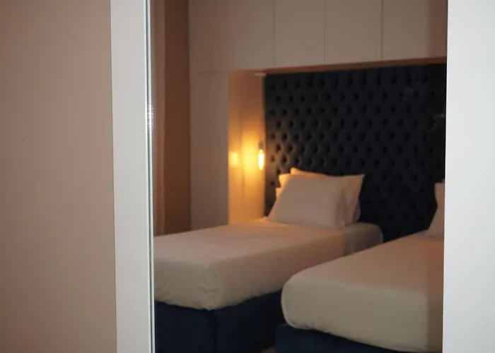 Lux\'Otel City Lodge