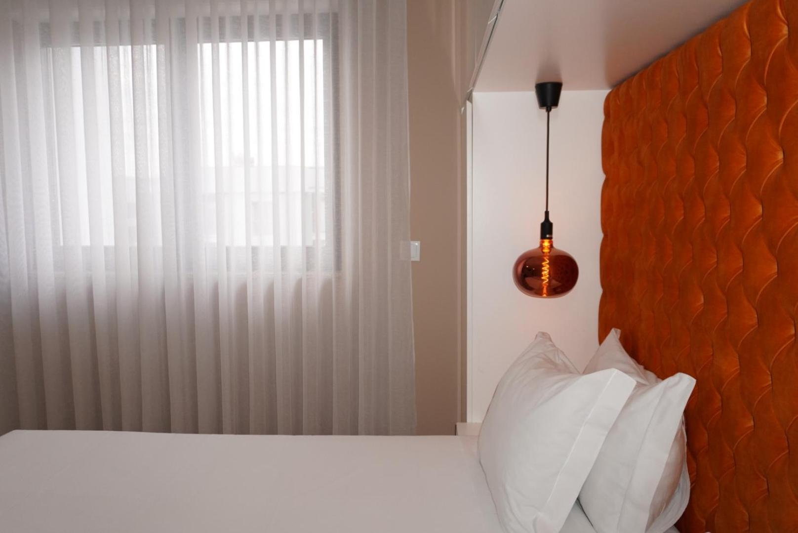 Lux'otel Homestay