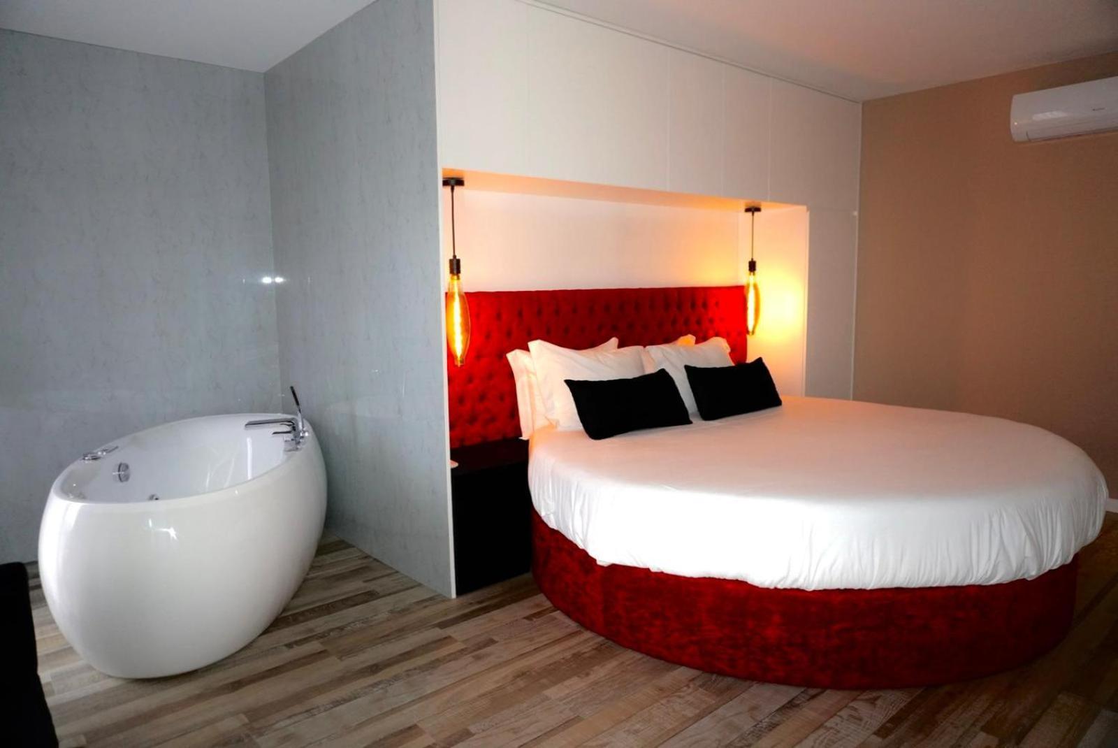 Lux'otel Homestay *